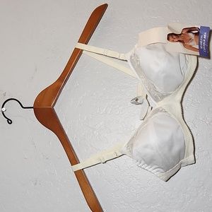 New Vintage BEST FORM 34B Bra